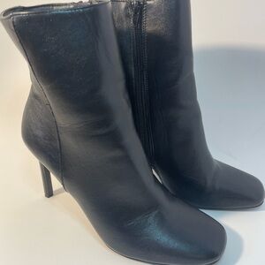 Anne Michelle - OBTAIN Black Dressy Ankle Boots! In fantastic shape and Size 10